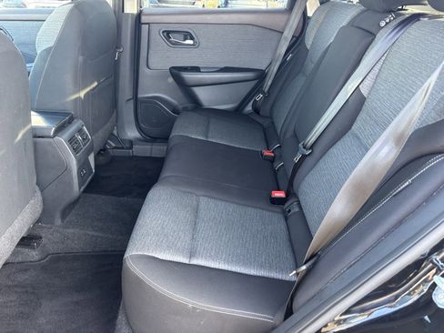 Used 2023 Nissan Rogue SV image 20