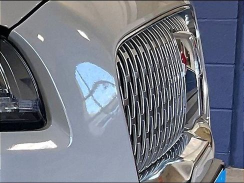 Used 2022 Lincoln Nautilus Reserve AWD/4WD image 32