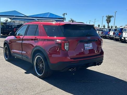 Certified 2022 Ford Explorer ST image 5