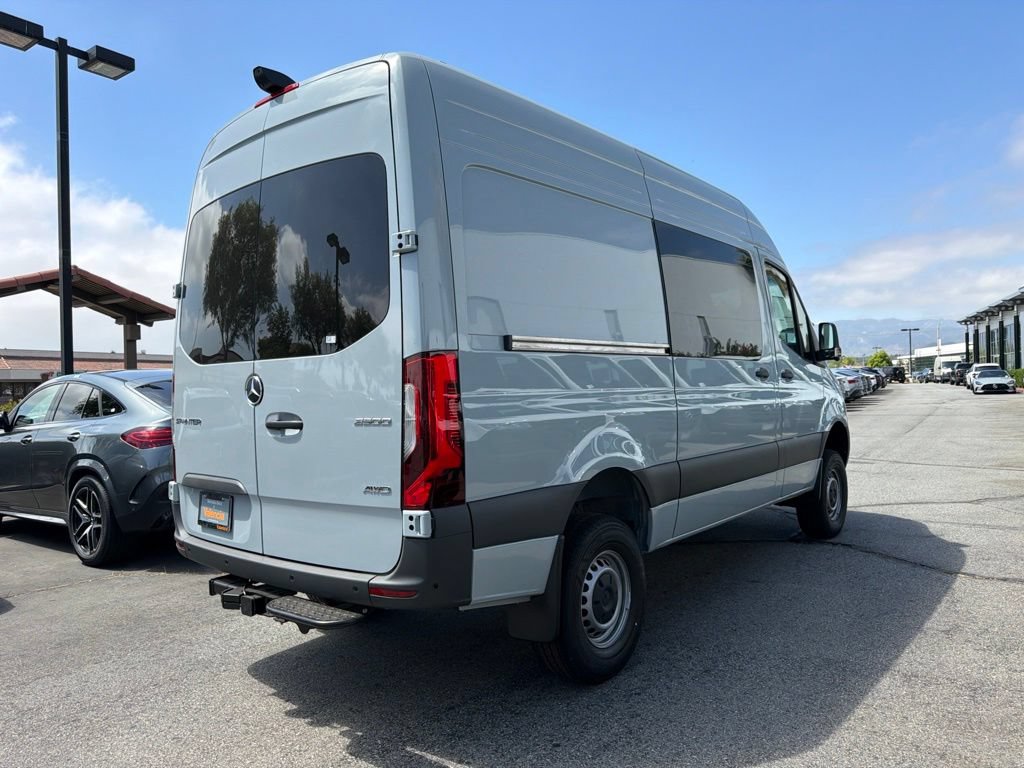 New 2026 Mercedes-Benz Sprinter 2500 image 6