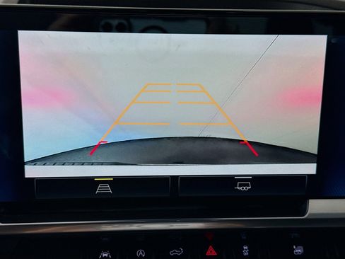 Used 2023 Chevrolet Silverado 1500 LT image 19