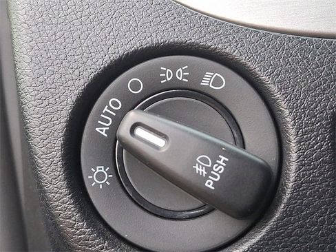 Used 2019 Dodge Grand Caravan GT image 24