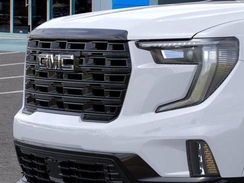 New 2026 GMC Acadia Denali Ultimate w/ LPO, Floor Liner Package image 13