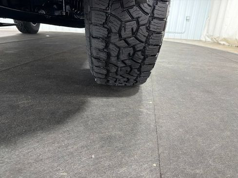 Used 2004 Chevrolet Tahoe 4WD w/ Skid Plate Package image 35