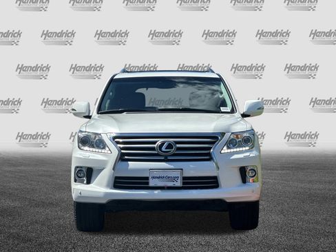 Used 2015 Lexus LX 570 4WD w/ Luxury Package image 10