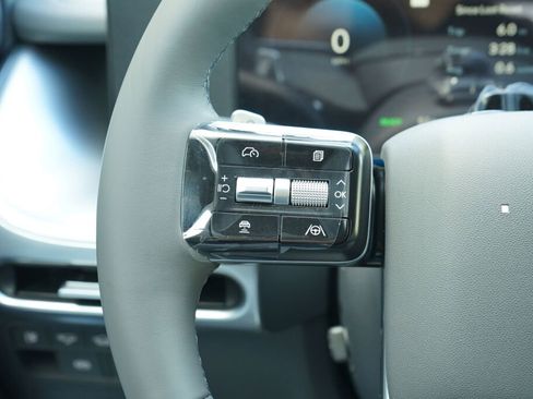 New 2026 Hyundai Ioniq 9 Limited AWD/4WD image 21