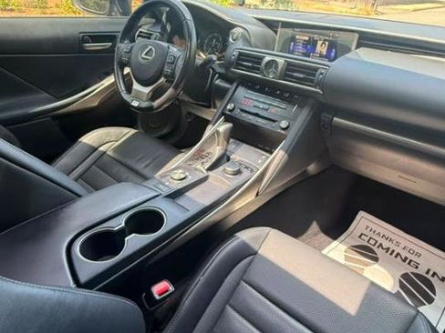 Used 2018 Lexus IS 300 F Sport RWD image 4