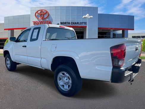 Used 2022 Toyota Tacoma SR RWD image 4