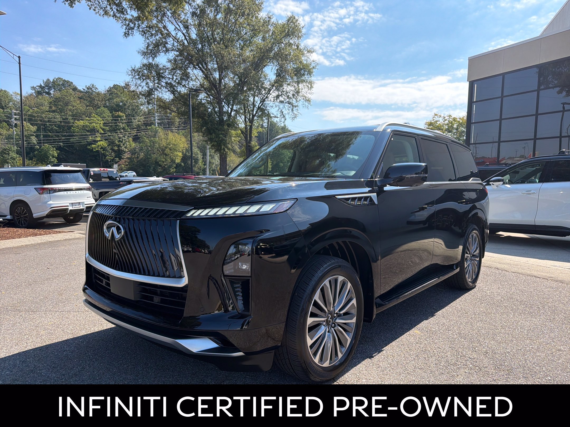 Certified 2026 INFINITI QX80 Luxe RWD image 5