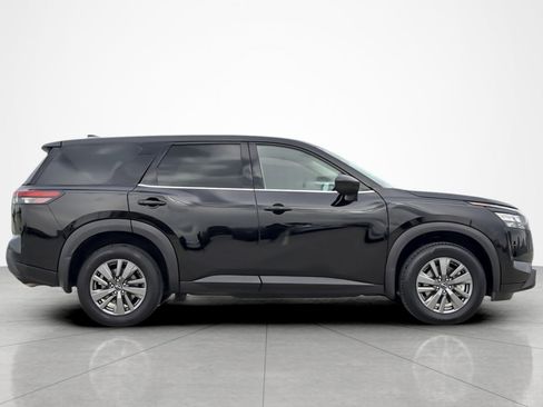 Used 2025 Nissan Pathfinder S image 6