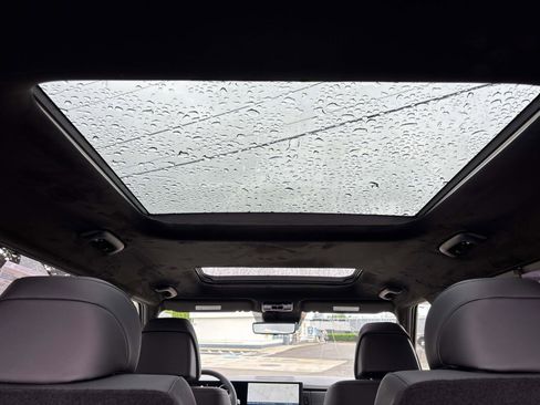 Used 2025 Hyundai Santa Fe Calligraphy image 6