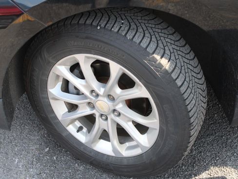 Used 2020 Chevrolet Equinox LT w/ Driver Convenience Package AWD/4WD image 19