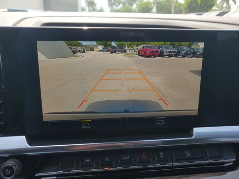 Used 2025 Chevrolet Silverado 1500 LT Trail Boss image 10