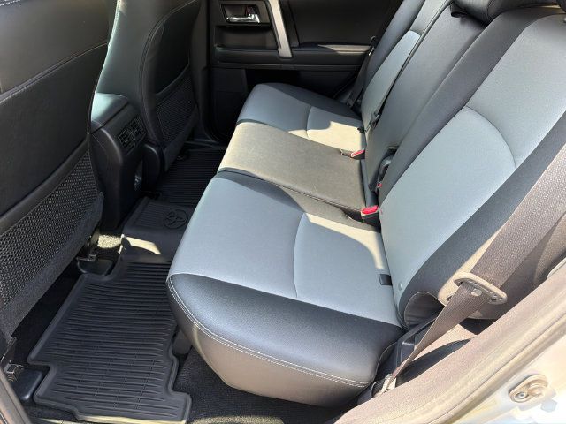 Used 2021 Toyota 4Runner SR5 Premium w/ Moonroof Package AWD/4WD image 22