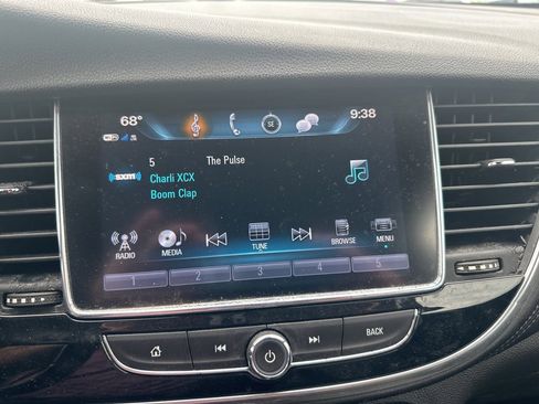 Used 2020 Buick Encore Preferred image 13