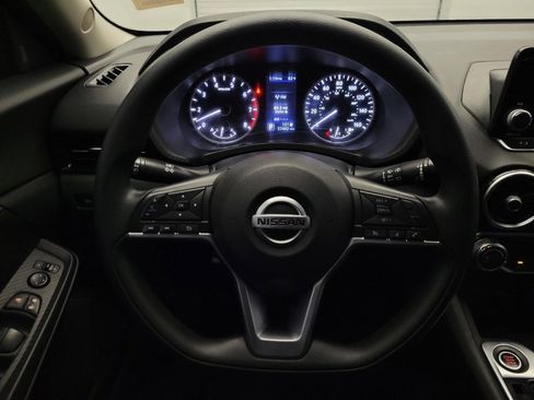 Used 2020 Nissan Sentra S FWD image 22