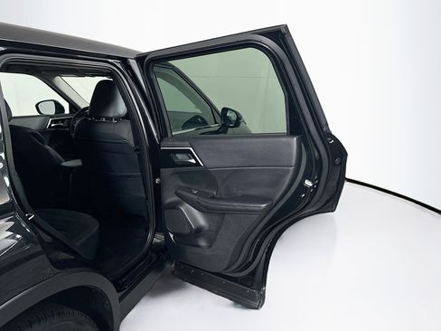 Used 2024 Mitsubishi Outlander SE image 33