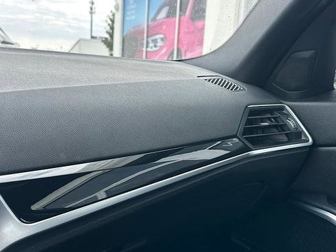 Used 2019 BMW 330i xDrive Sedan w/ Convenience Package image 30