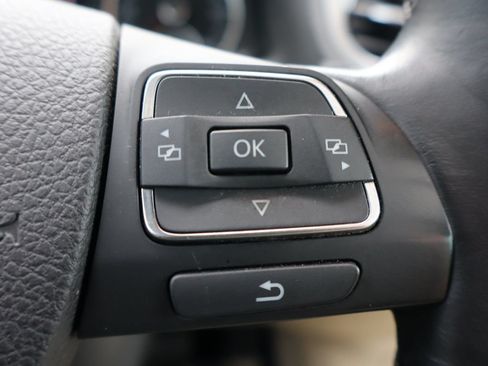 Used 2011 Volkswagen Tiguan SEL AWD/4WD image 31