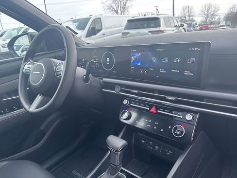 Used 2025 Hyundai Santa Cruz SEL image 32