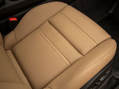 Certified 2026 Porsche Cayenne Coupe AWD/4WD image 44