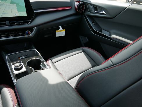 New 2026 Chevrolet Equinox RS w/ Safety and Technology Package AWD/4WD image 15