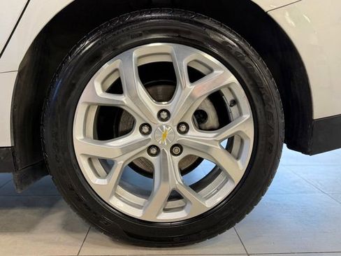 Used 2017 Chevrolet Volt Premier w/ Driver Confidence II Package image 39