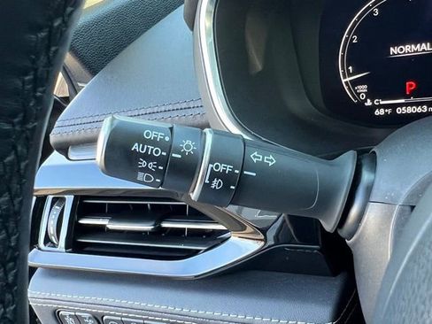 Used 2022 Acura MDX SH-AWD w/ Advance Package image 24