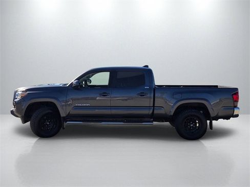 Used 2019 Toyota Tacoma SR5 image 7