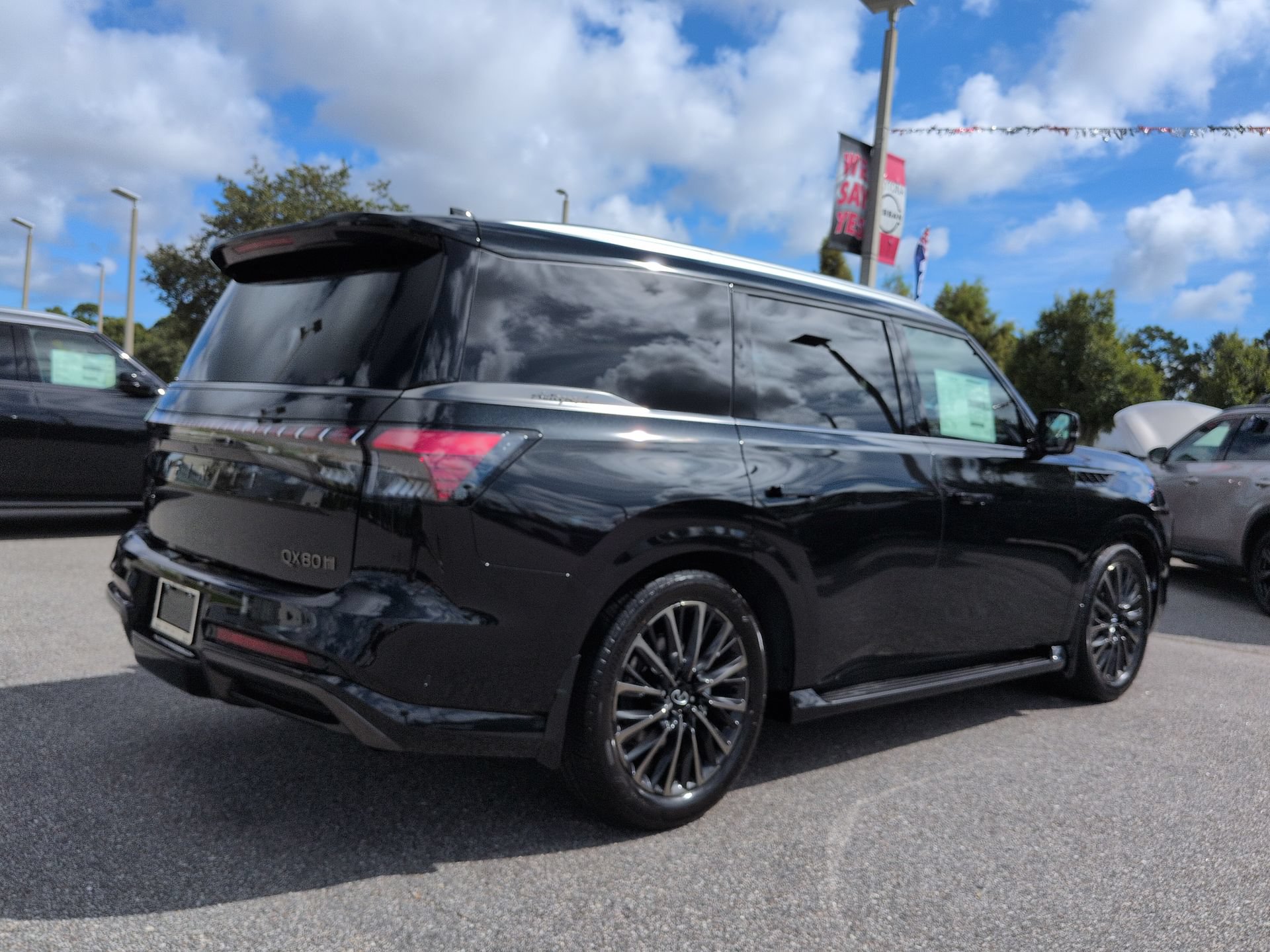 New 2027 INFINITI QX80 Autograph w/ Premium Cargo Package AWD/4WD image 5