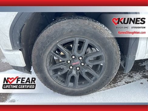 Used 2023 GMC Sierra 1500 Elevation w/ Preferred Package image 16