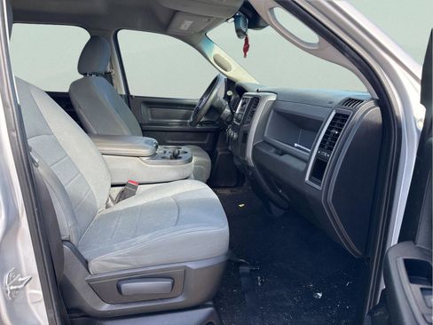 Used 2013 RAM 1500 Express image 25