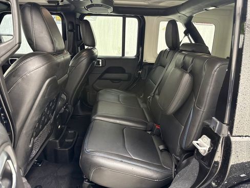 Used 2023 Jeep Wrangler Unlimited Rubicon 4xe w/ Steel Bumper Group image 16