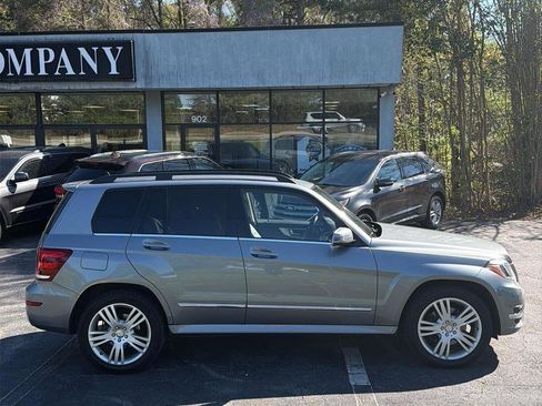 Used 2015 Mercedes-Benz GLK 350 2WD image 4