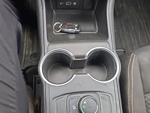 Used 2019 GMC Terrain SLE FWD image 6