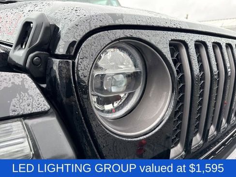 Used 2022 Jeep Gladiator Rubicon w/ LED Lighting Group image 10