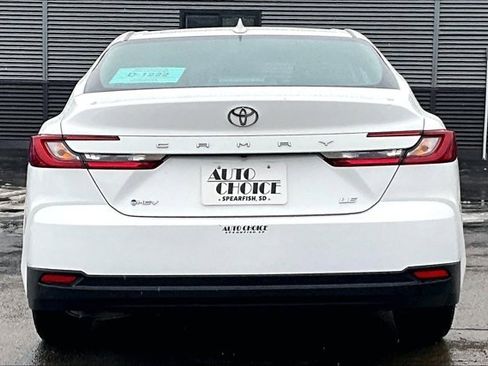 Used 2025 Toyota Camry LE image 6