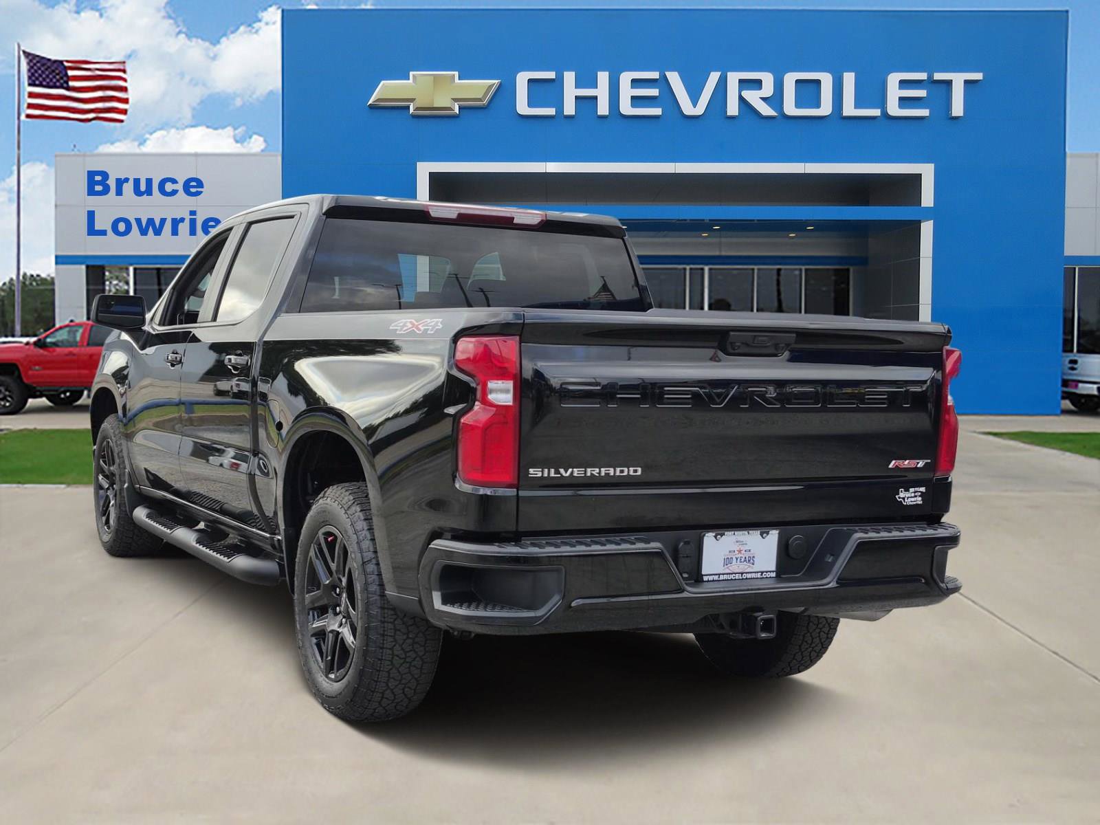 Used 2026 Chevrolet Silverado 1500 RST w/ RST Select Package AWD/4WD image 4