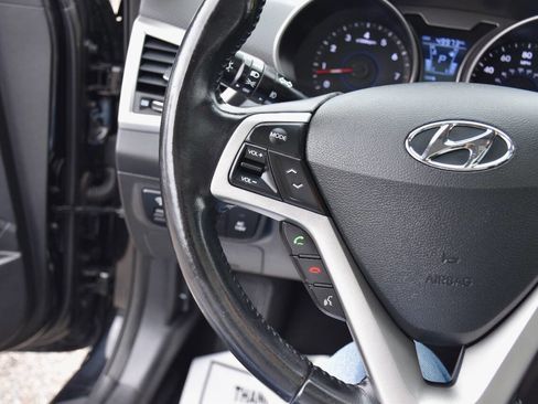 Used 2013 Hyundai Veloster Base 3dr Coupe DCT w/ Tech Pkg image 22