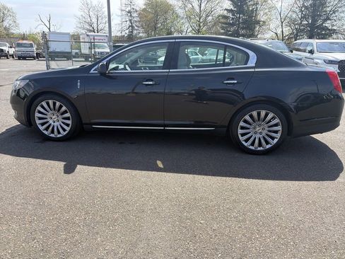 Used 2013 Lincoln MKS AWD image 2
