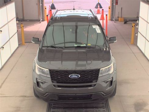 Used 2019 Ford Explorer Sport w/ Ford Safe & Smart Package AWD/4WD image 2