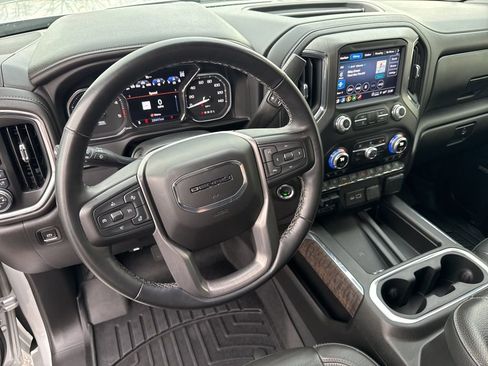 Used 2023 GMC Sierra 3500 Denali w/ Denali Ultimate Package image 27