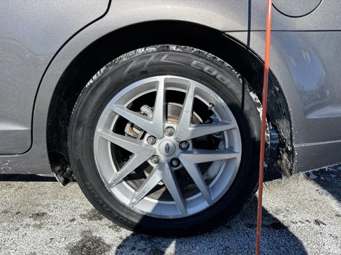 Used 2010 Ford Fusion SEL image 6