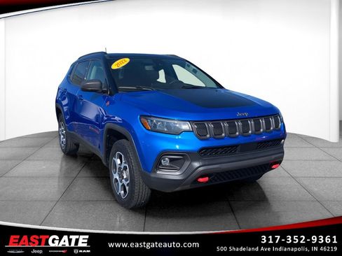 Used 2022 Jeep Compass Trailhawk w/ Trailhawk Convenience Group AWD/4WD image 1