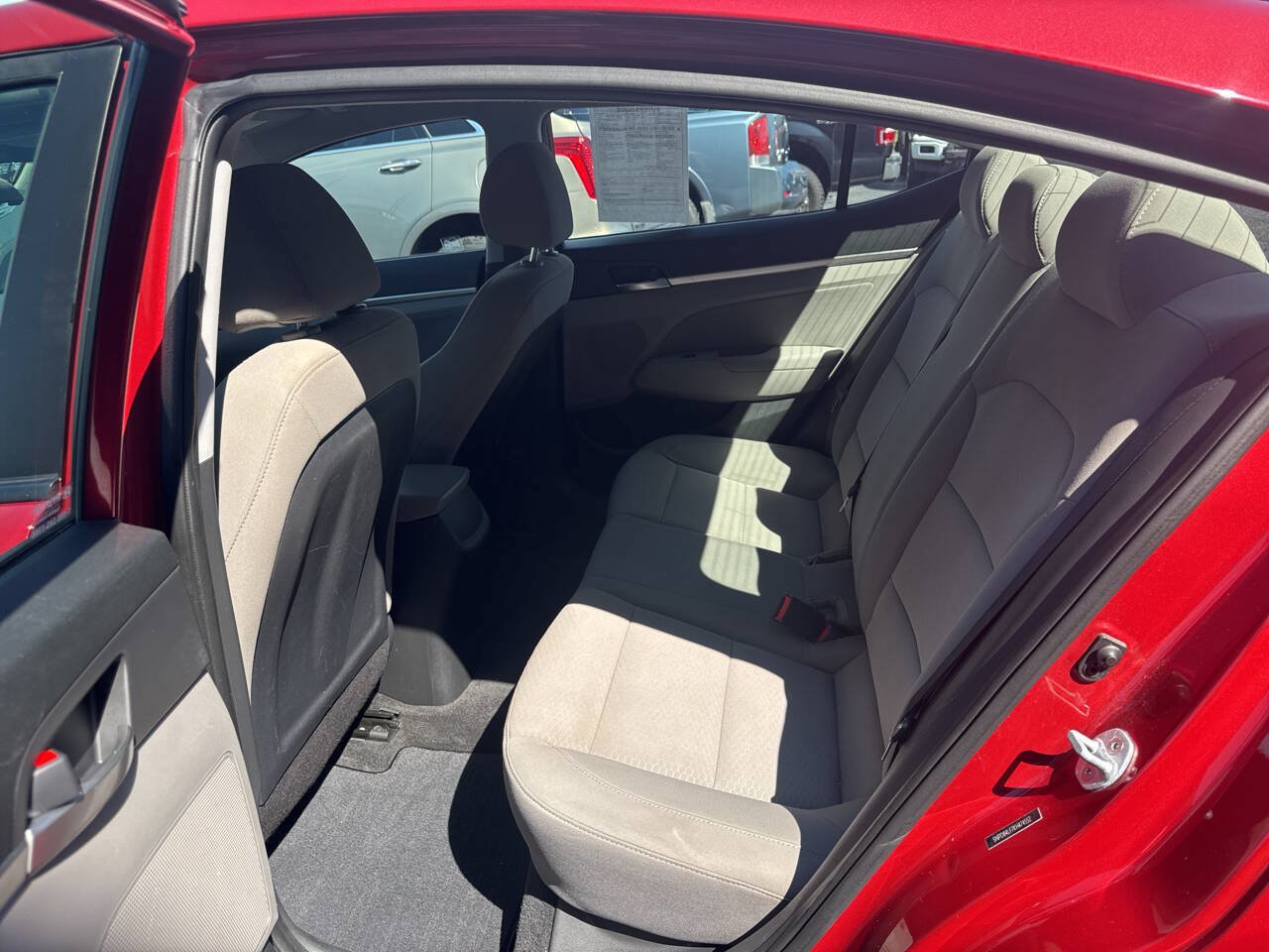 Used 2019 Hyundai Elantra SEL FWD image 16