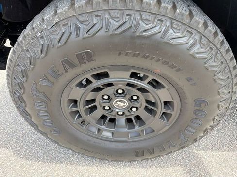 Used 2026 Ford Bronco Badlands AWD/4WD image 14