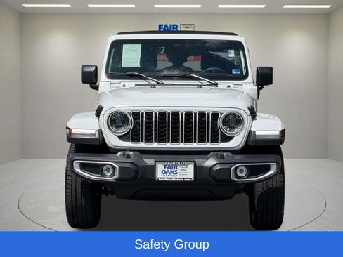 Certified 2025 Jeep Wrangler Unlimited Sahara w/ Safety Group AWD/4WD image 5