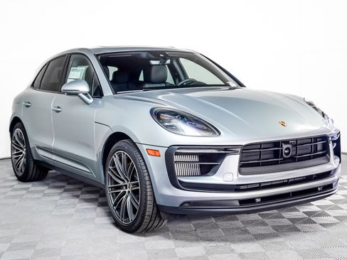 New 2026 Porsche Macan S image 8