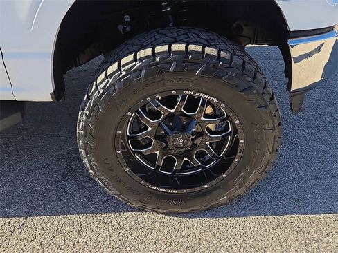 Used 2022 Ford F150 Lariat w/ Equipment Group 501A Mid image 7