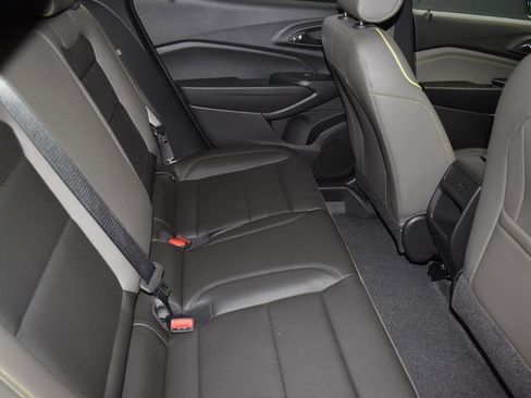 New 2026 Chevrolet Trax ACTIV w/ Sunroof Package image 21